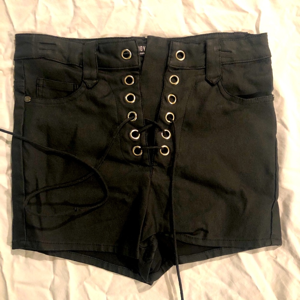 Fashion Nova Black Shorts Small